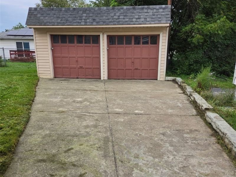 4824 E 84th Street, Garfield Heights, OH 44125 Photo 6
