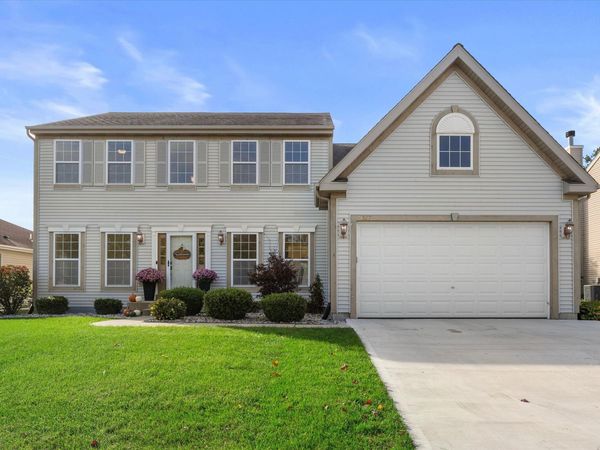 9327 66th St, Kenosha, WI 53142