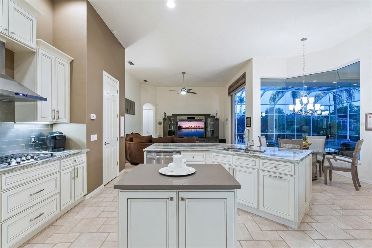 7311 Westminster Court, University Park, FL 34201 Photo