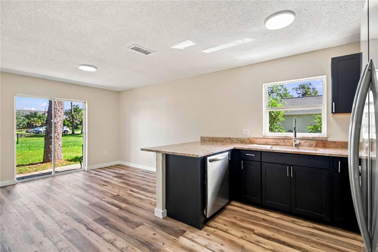 2224 33rd Avenue Drive W, Bradenton, FL 34205 Photo