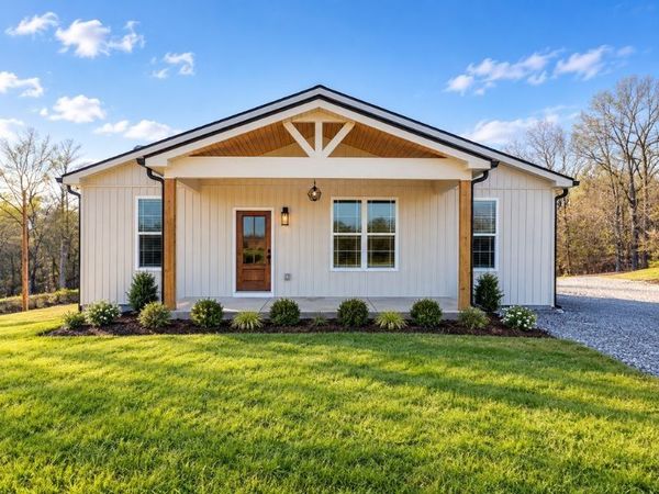 988 Davenport Rd , Cumberland City, TN 37050