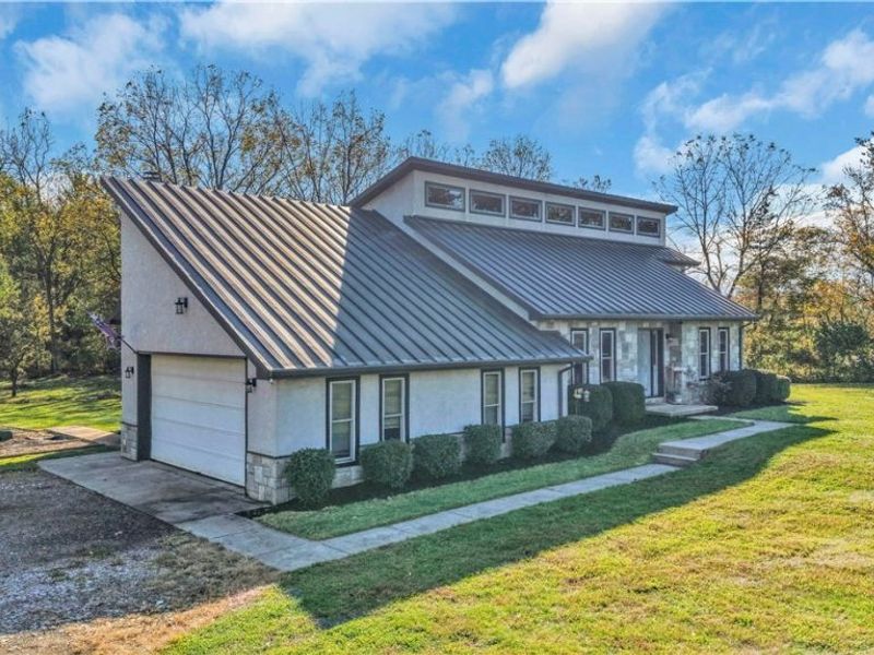 10877 Mill Street Avenue SW, Pataskala, OH 43062 Photo 3