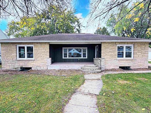 375 15TH STREET, Fond Du Lac, WI 54935