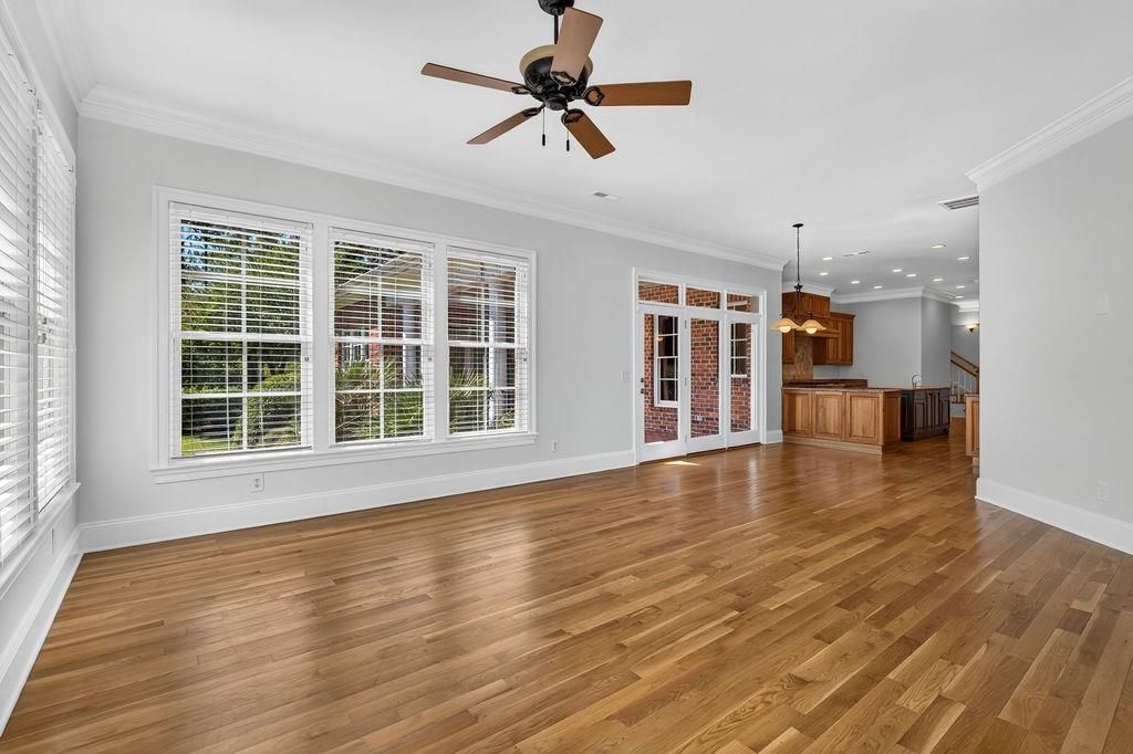 62 Caretaker Ln.  Photo 7