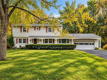 92 Ross Brook Drive, Rochester, NY 14625