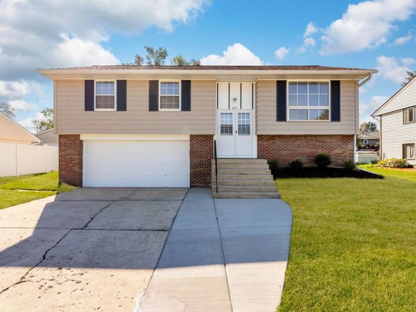 615 Palmer Avenue , Romeoville, IL 60446