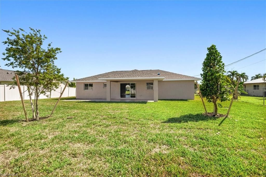 524 NE 19th Ct, Cape Coral, FL 33909 Photo