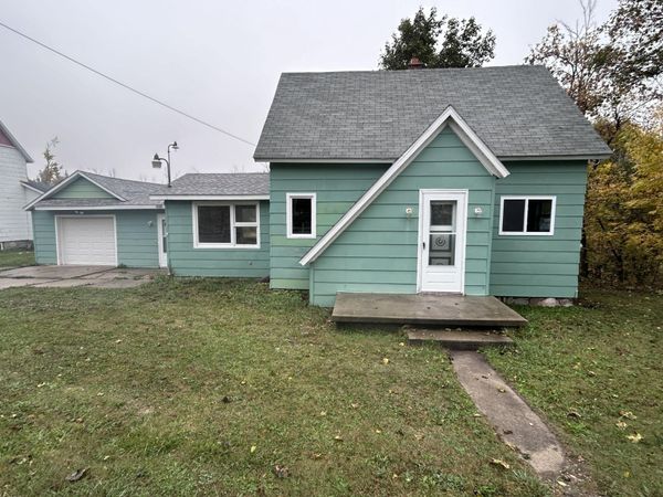 1220 Court Street, Cheboygan, MI 49721