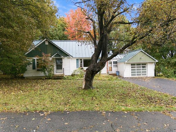 51 Sheldon Street , Farmingdale, ME 04344