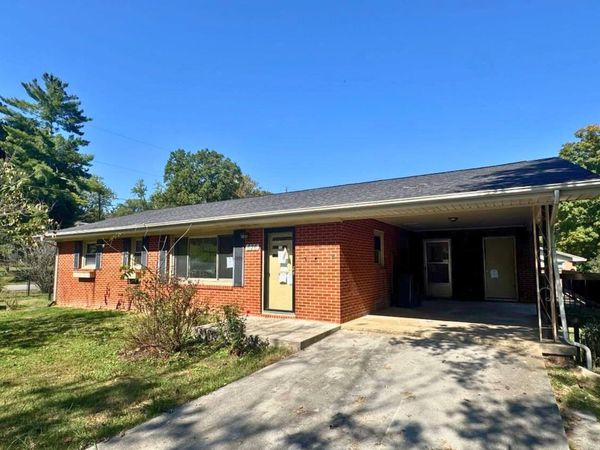 626 Stalans Avenue, Etowah, TN 37331