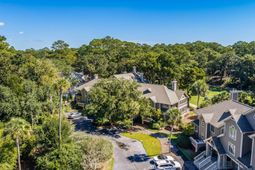 2782 Hidden Oak Drive photo 4