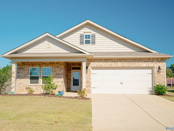 129 Branton Court, New Market, AL 35761