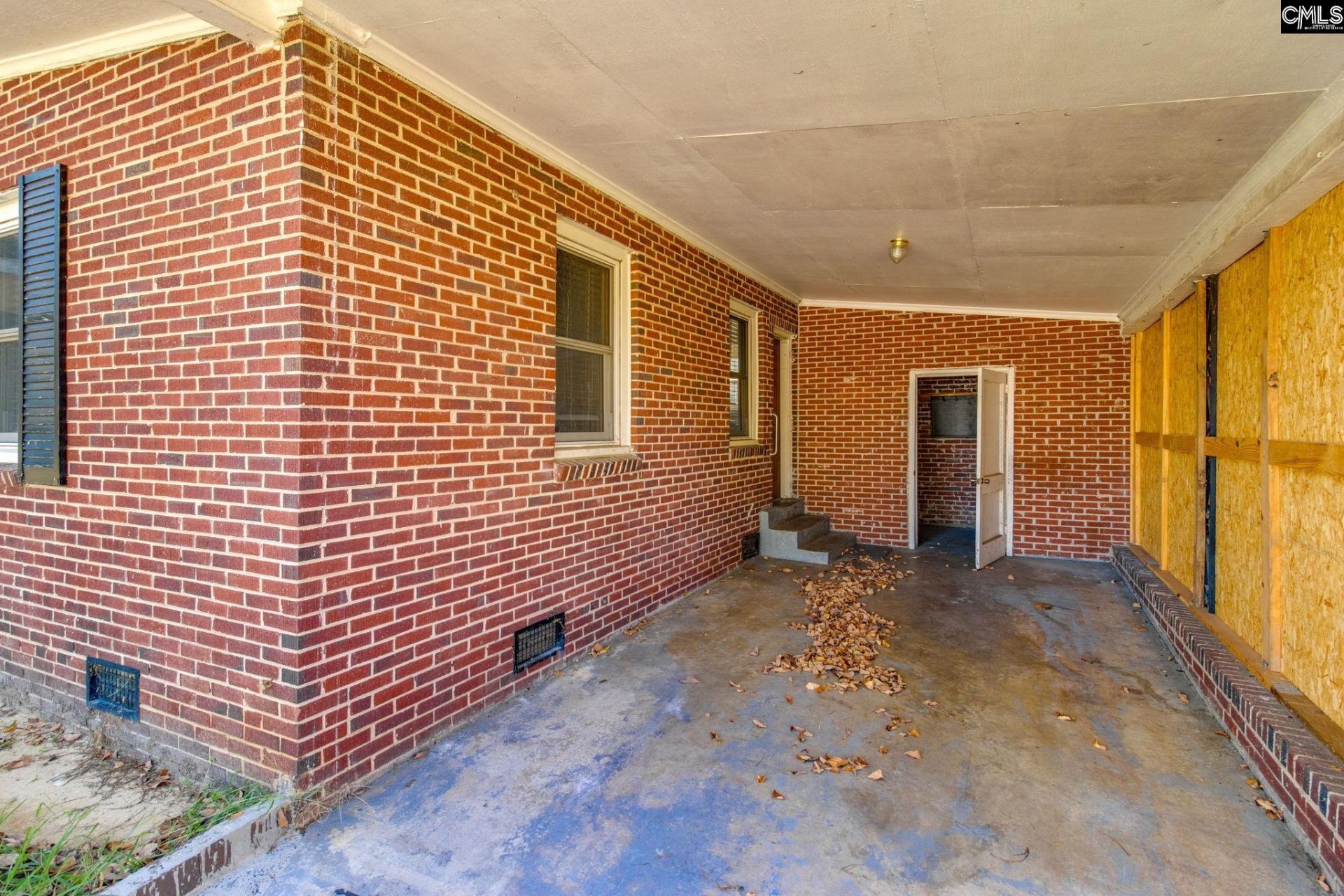 1124 Robins Nest Road  Photo 4