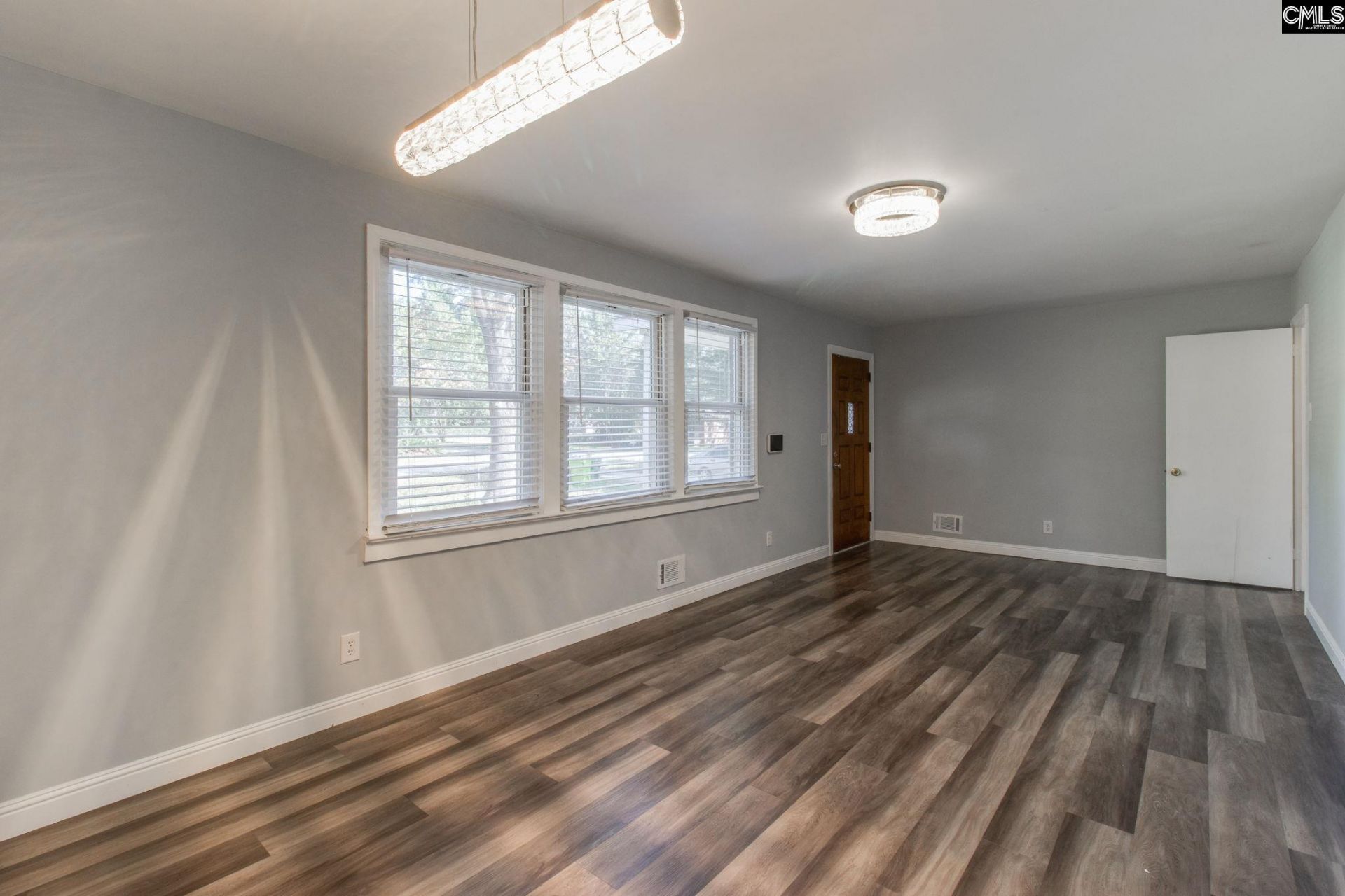 1124 Robins Nest Road  Photo 7