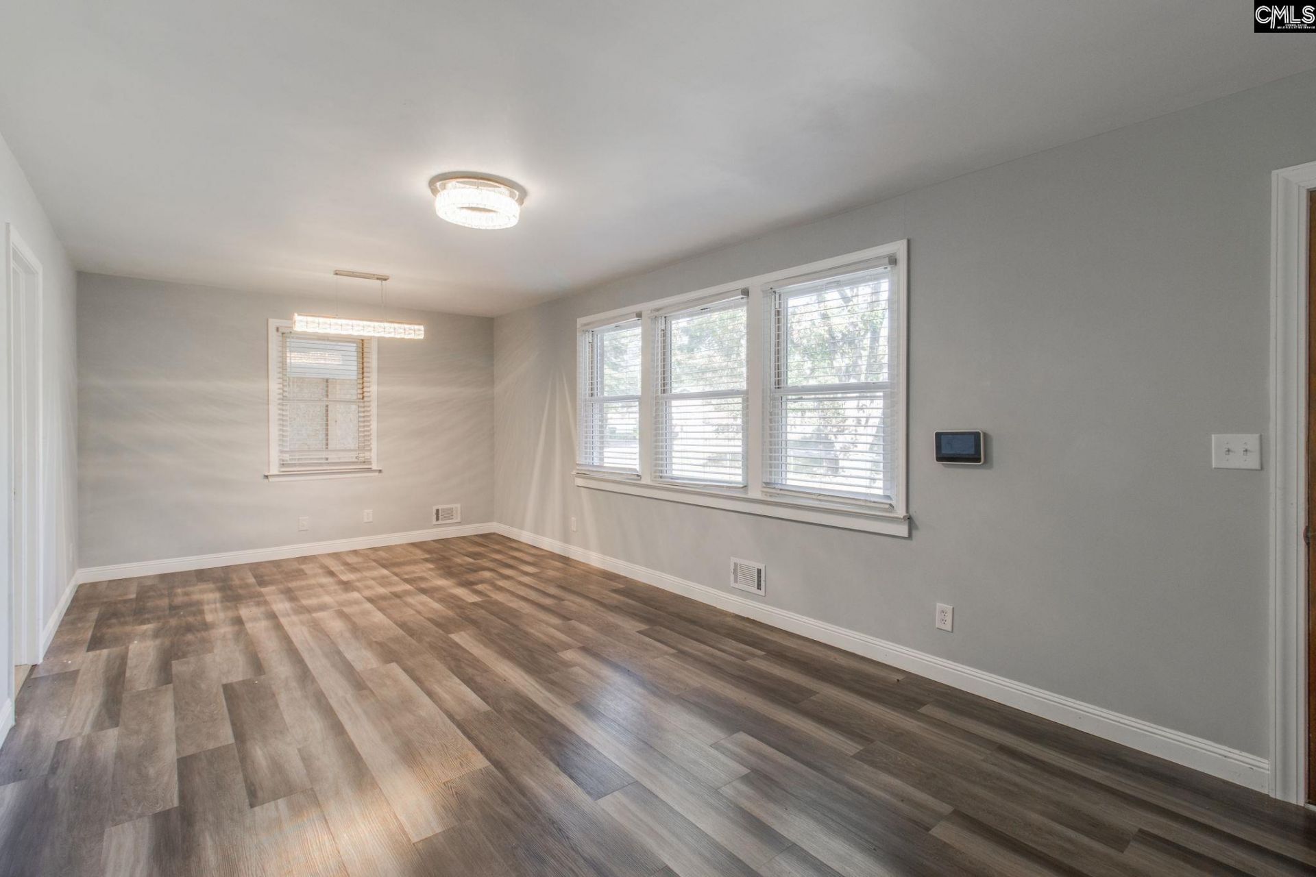 1124 Robins Nest Road  Photo 8