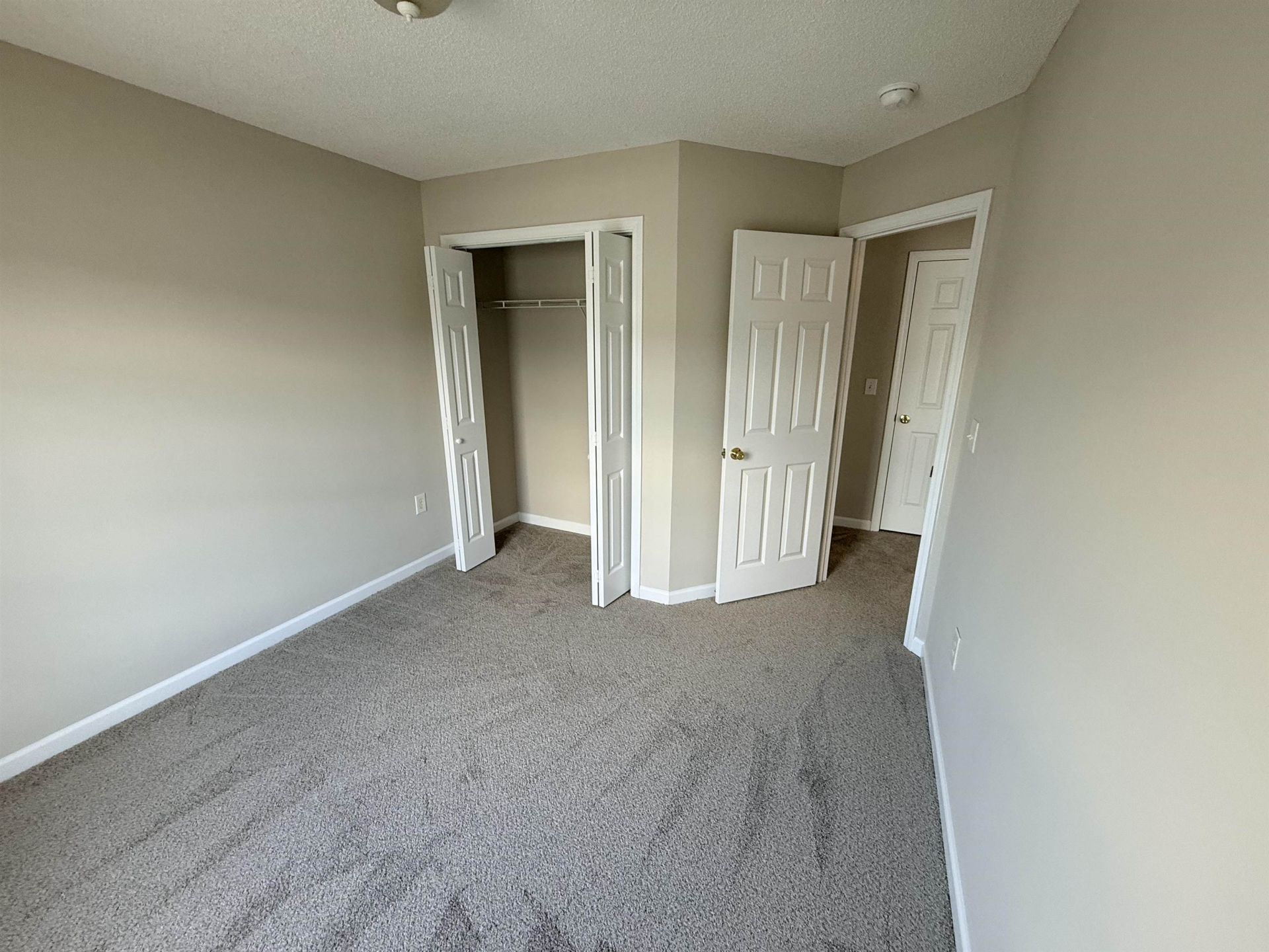 430 Wallingford Circle Photo 14