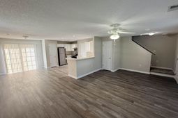 430 Wallingford Circle photo 4