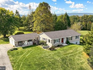 1874 CHAMBERSBURG ROAD , GETTYSBURG, PA 17325