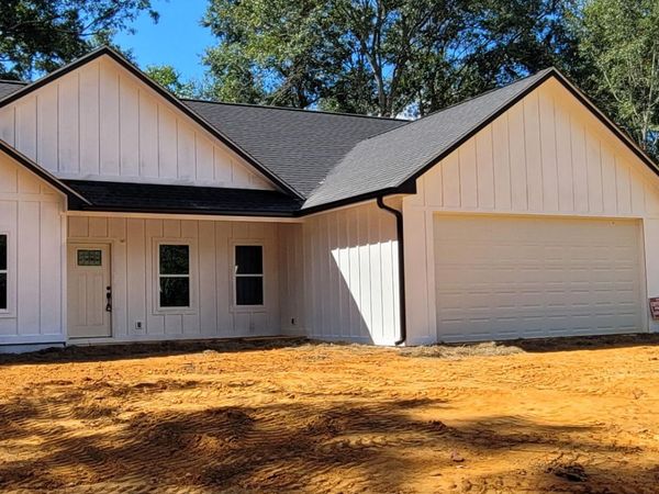 500 Lily Cir., Richton, MS 39476