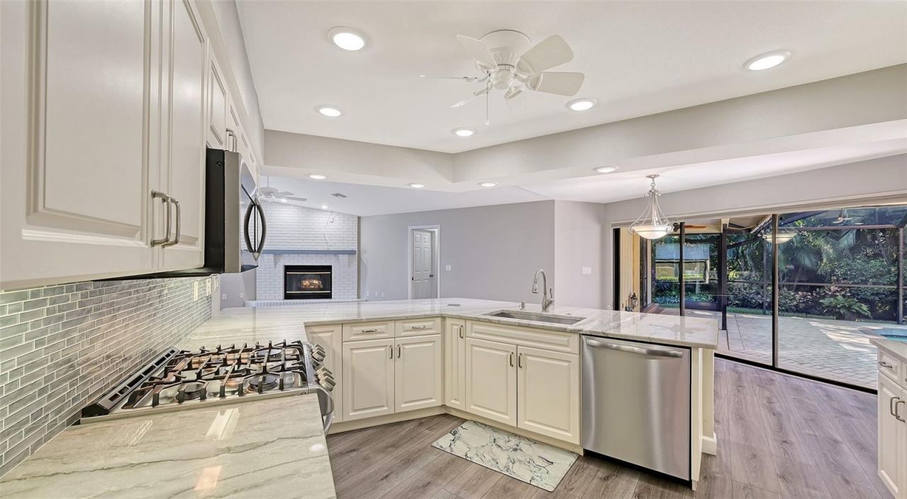 4409 Oak View Drive , Sarasota, FL 34232 Photo
