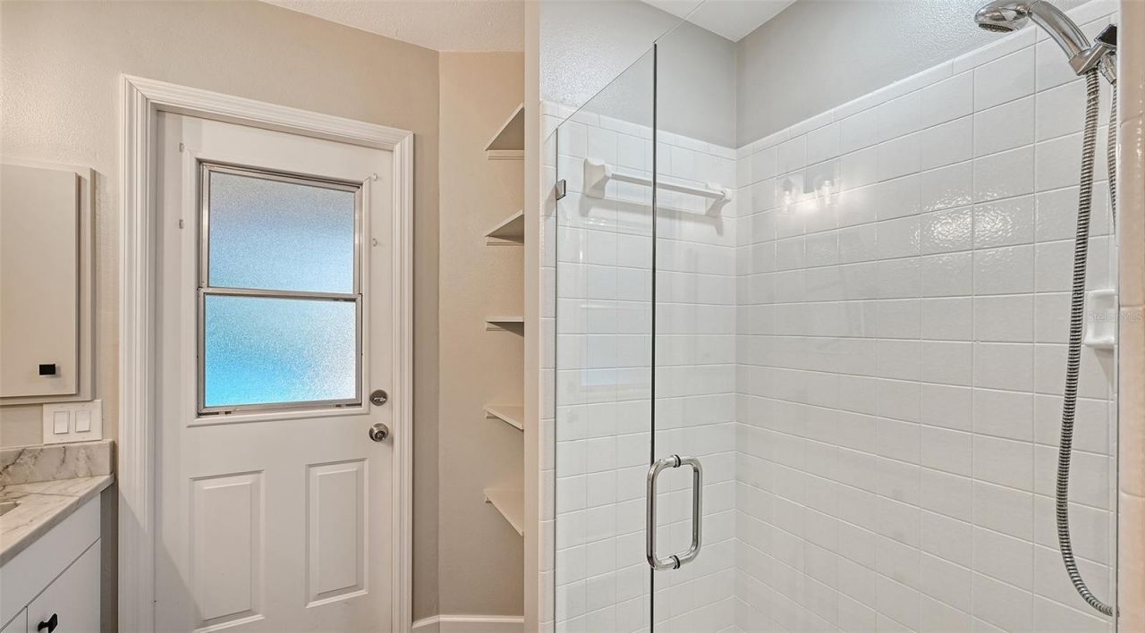 4409 Oak View Drive , Sarasota, FL 34232 Photo