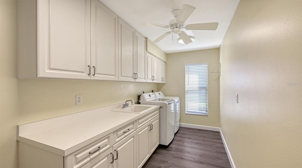 4409 Oak View Drive , Sarasota, FL 34232 Photo