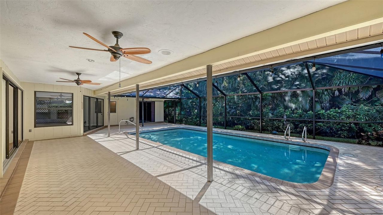 4409 Oak View Drive , Sarasota, FL 34232 Photo