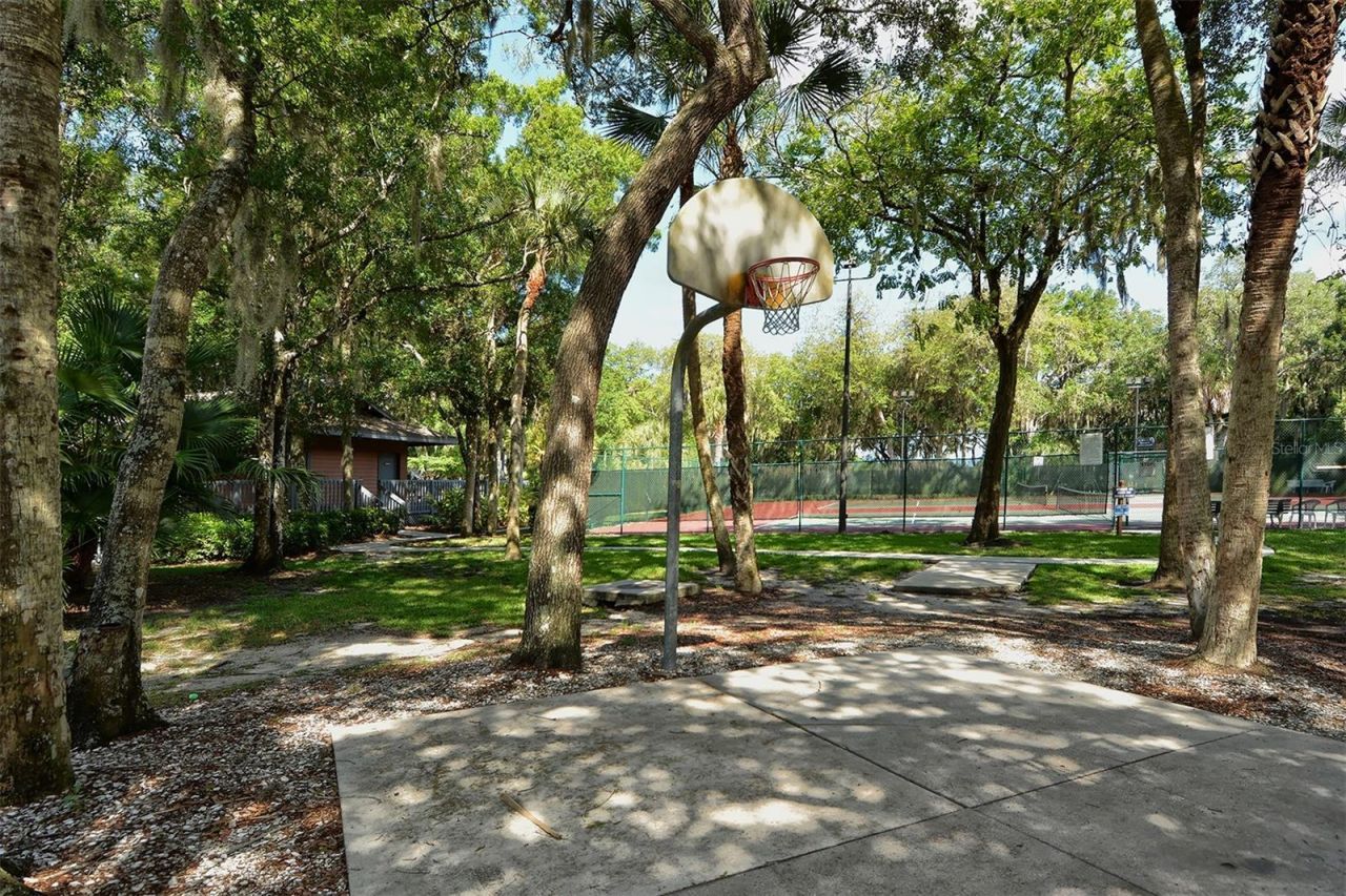 4409 Oak View Drive , Sarasota, FL 34232 Photo