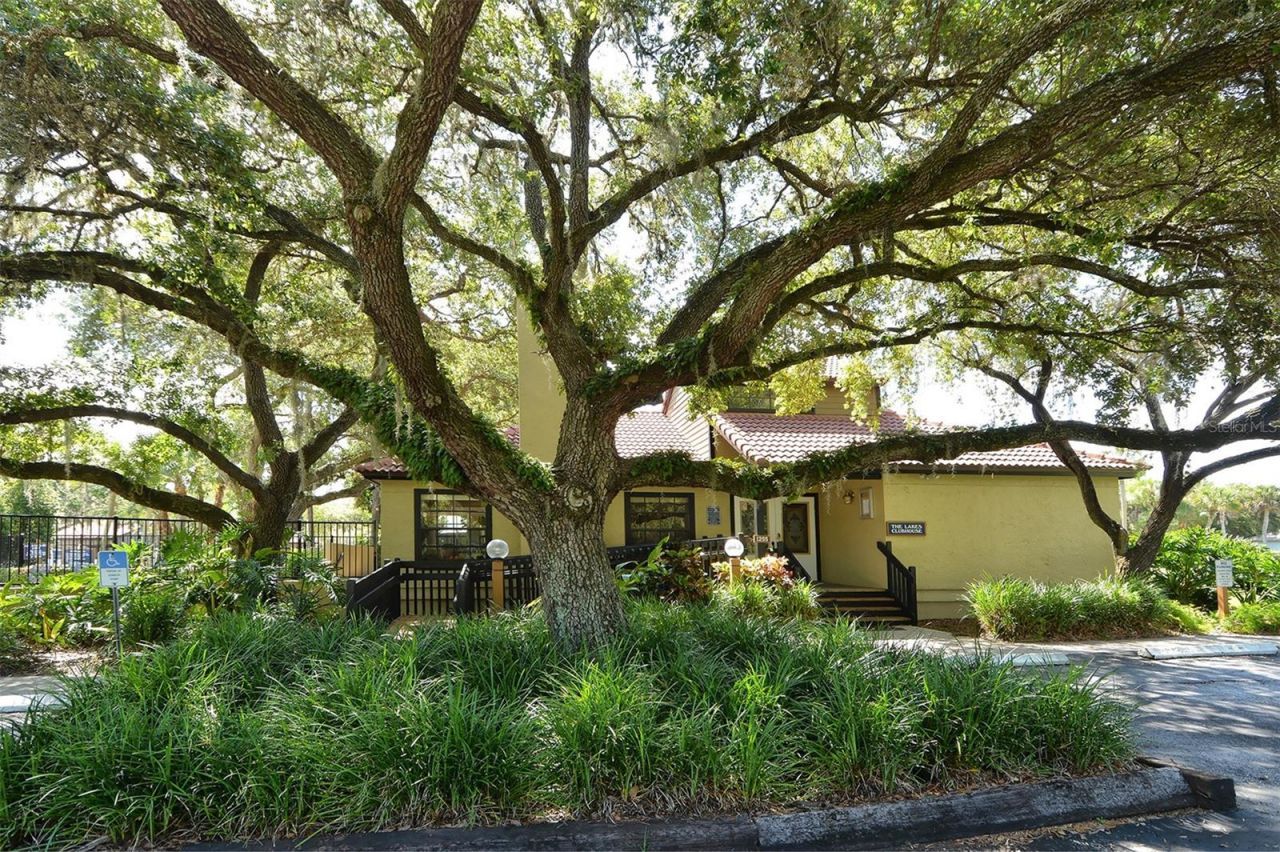 4409 Oak View Drive , Sarasota, FL 34232 Photo