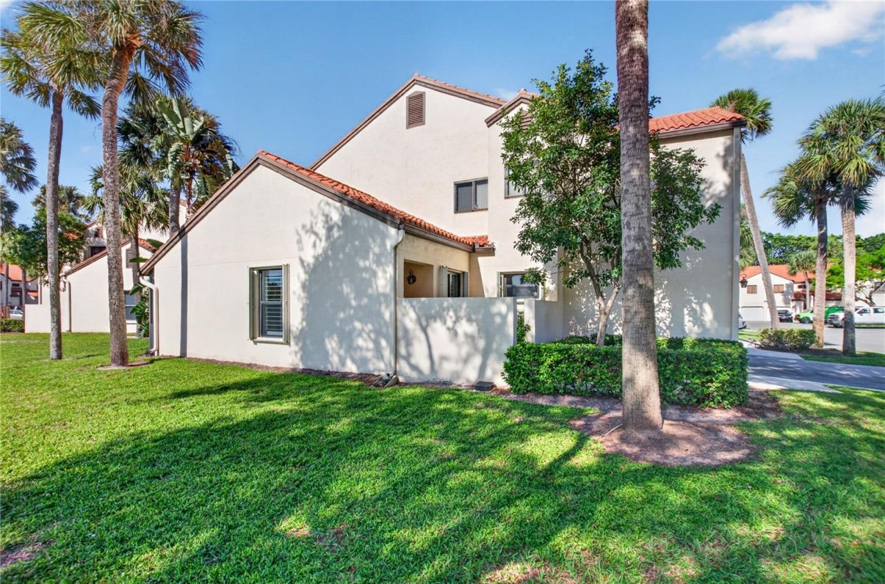10 Via De Casas Sur, Unit 101, Boynton Beach, FL 33426 Photo