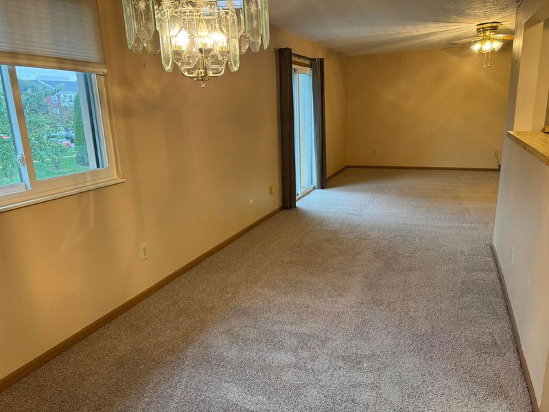 5885 Beechcroft Road, Unit 218, Columbus, OH 43229 Photo 13
