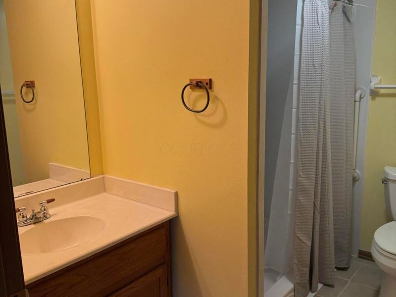 5885 Beechcroft Road, Unit 218, Columbus, OH 43229 Photo 17