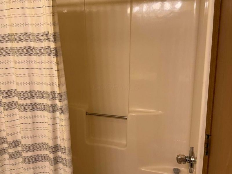 5885 Beechcroft Road, Unit 218, Columbus, OH 43229 Photo 22