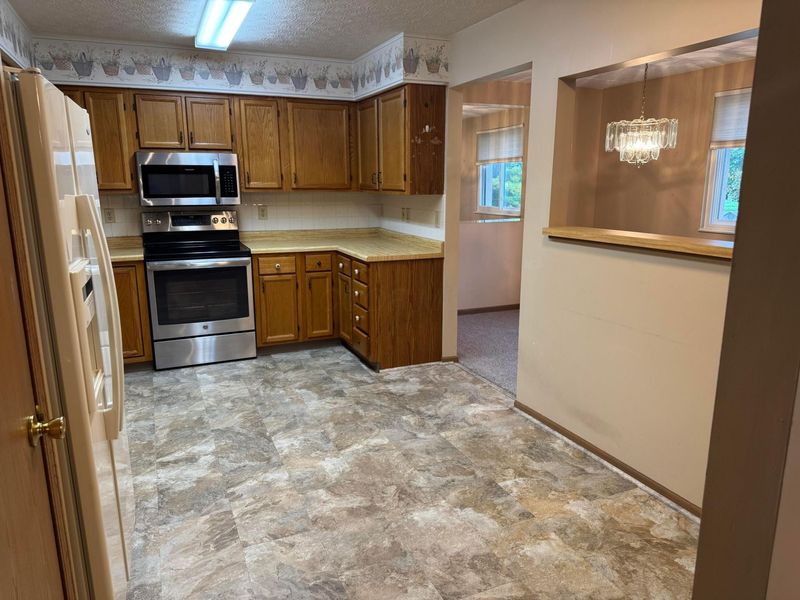 5885 Beechcroft Road, Unit 218, Columbus, OH 43229 Photo 7