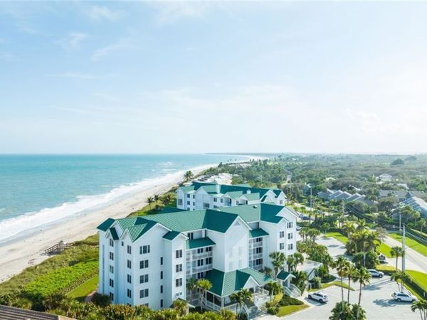 2700 Ocean Drive, Unit 102, Vero Beach, FL 32963