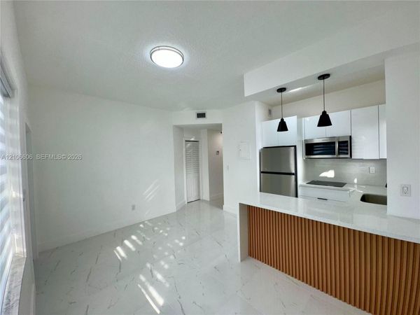 421 NW 13th Ave , Unit B, Miami, FL 33125