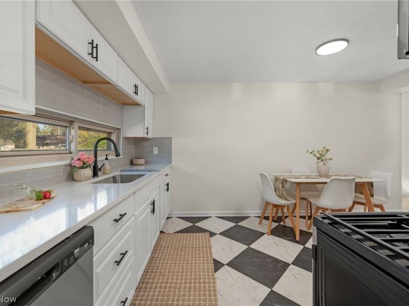 5300 Cornell Boulevard, North Ridgeville, OH 44039 Photo 9