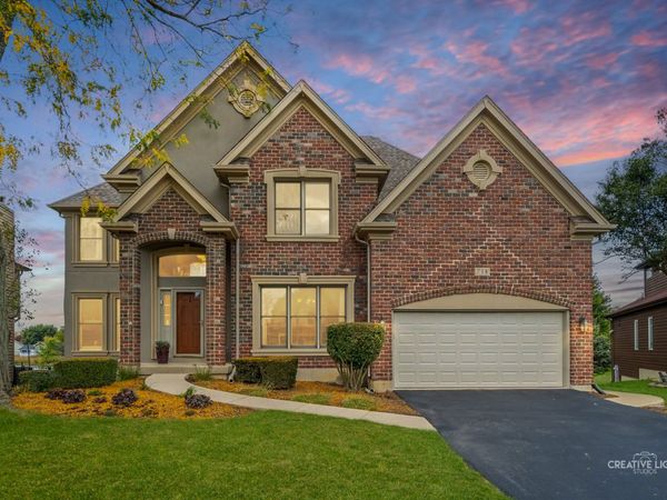 73 N Forestview Lane, Aurora, IL 60502