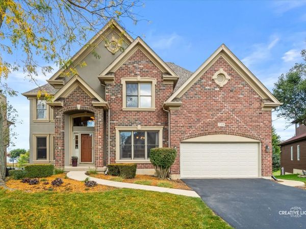 73 N Forestview Lane , Aurora, IL 60502
