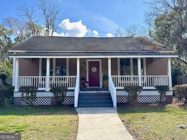 205 W 3rd Street, Woodbine, GA 31569