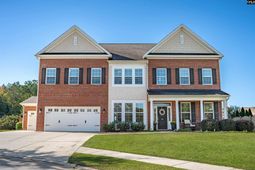 70 Wynterhall Court  photo 4