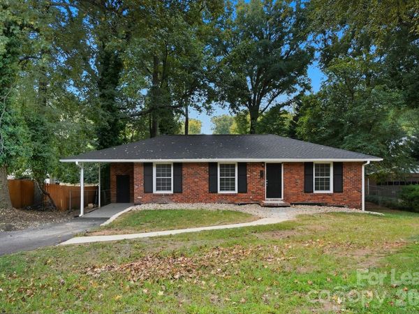 332 Seneca Place , Charlotte, NC 28210