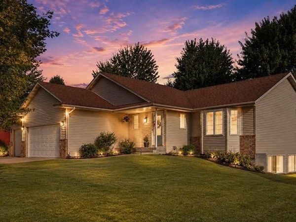 1210 Jadden Lane SE, Owatonna, MN 55060