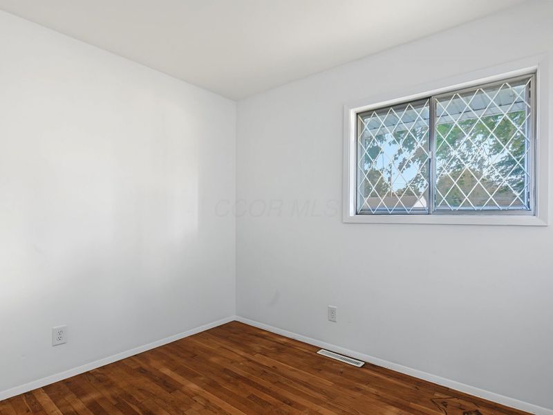 3827 Wade Road, Columbus, OH 43232 Photo 15