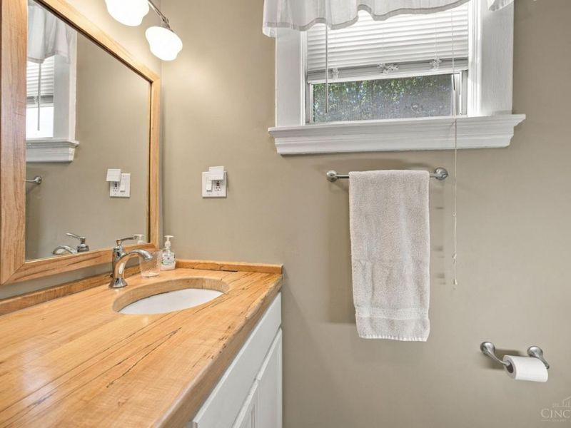 6224 Savannah Avenue, Cincinnati, OH 45224 Photo 37