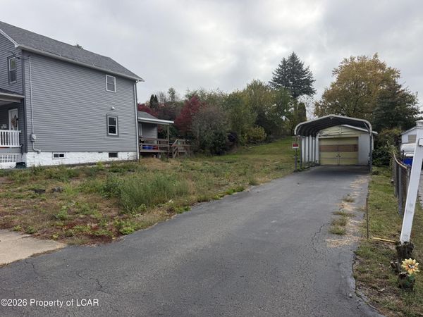 319 N 17th Avenue, Scranton, PA 18504