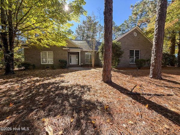 18 Talladale Court , Pinehurst, NC 28374