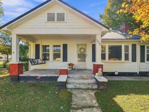 1006 E McKinney Avenue, Rogersville, TN 37857