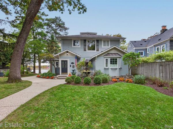 4123 Windiate Park Drive, Waterford Township, Mi 48329