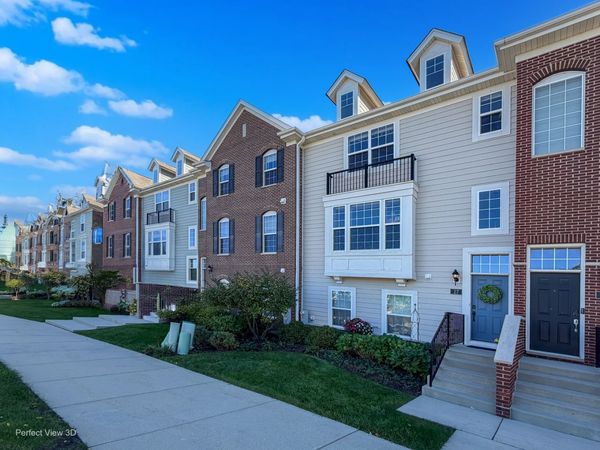 27 Bethel Lane , Schaumburg, IL 60194